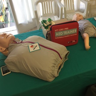 Ventimiglia, il Lions Club dona alla Croce Verde Intemelia tre manichini per l’addestramento del personale