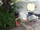 Sanremo: degrado rifiuti in strada Borgo Tinasso, la segnalazione con foto di un residente