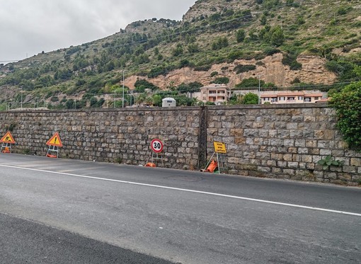 Ventimiglia: rotonda sulla strada per la Francia, i dubbi di un lettore: "Manovra pericolosa e poco chiara"