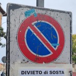 Bordighera, area di cantiere per deposito attrezzatura: scatta il divieto di sosta in via Matteotti Bordighera, area di cantiere per deposito attrezzatura: scatta il divieto di sosta in via Matteotti