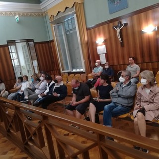 La delegazione degli abitanti di via Bonmoschetto