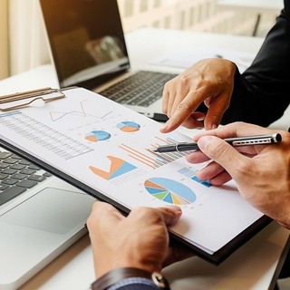Economia Digitale e la Rivoluzione del Mercato Finanziario e del Trading Online