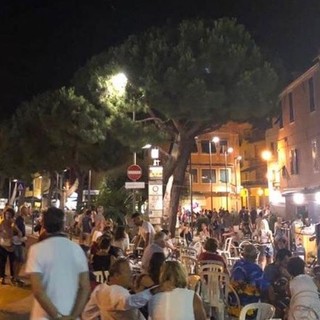 Imperia: Imperia: da domani sera con i fuochi d'artificio, al via con il botto l’estate a Borgo Marina