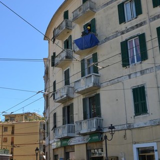 EdiliziaAcrobatica: la 1a azienda che ha introdotto lavori di ristrutturazione in doppia fune di sicurezza, adattando le tecniche dell’alpinismo all’edilizia