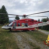 Pompeiana, ciclista cade sulla strada per Lingueglietta: trauma cranico, interviene l’elicottero Drago