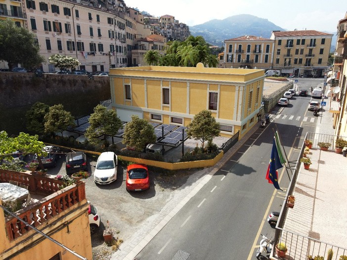 Ventimiglia: ok della Giunta alla convenzione urbanistica con la 'Namira' per la demolizione e ricostruzione dell'ex Aci (Foto) Ventimiglia: ok della Giunta alla convenzione urbanistica con la 'Namira' per la demolizione e ricostruzione dell'ex Aci (Foto)