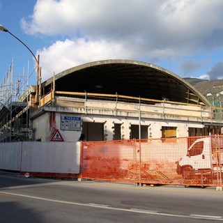 Taggia: prorogato di un mese e mezzo il termine dei lavori per la riqualificazione dell’ex mercato Taggia: prorogato di un mese e mezzo il termine dei lavori per la riqualificazione dell’ex mercato