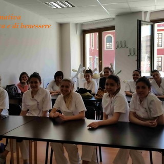 La San Pietro Lab di Diano San Pietro premia tre neo estetiste dell’Accademia formativa