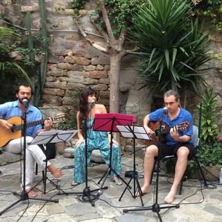 Sanremo: grande partecipazione per la serata organizzata da Pigna Mon Amour e Club Tenco Sanremo: grande partecipazione per la serata organizzata da Pigna Mon Amour e Club Tenco