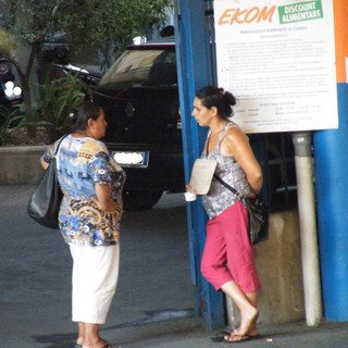 Elemosina per le vie della città a Imperia e  Sanremo: la mail del lettore Daniele