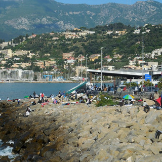 Ventimiglia: migranti al confine, NoBorder sulle richieste di sgombero e sui giornalisti "Distolgono l'opinione pubblica dal problema reale"