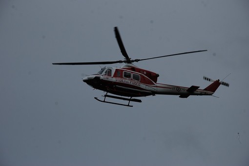 Imperia: bambina di 6 anni si rompe una gamba al parco urbano, trasportata al Gaslini