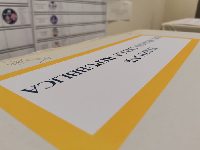 Elezioni politiche, lo scrutinio a Ponente: centrodestra stabilmente oltre il 40%, centrosinistra sotto il 30% Elezioni politiche, lo scrutinio a Ponente: centrodestra stabilmente oltre il 40%, centrosinistra sotto il 30%