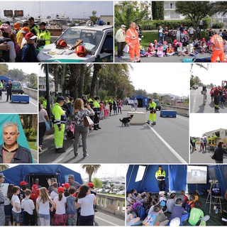 Sanremo: 270 bambini in corso Trento Trieste per l'esercitazione pratica per il progetto ‘Scuola multimediale di Protezione Civile' Sanremo: 270 bambini in corso Trento Trieste per l'esercitazione pratica per il progetto ‘Scuola multimediale di Protezione Civile'