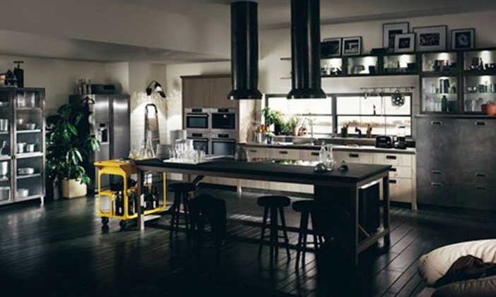 Mobili Expo da oltre mezzo secolo arreda con passione e professionalità le vostre case e per l'estate vi aspetta con offerte e sconti particolari