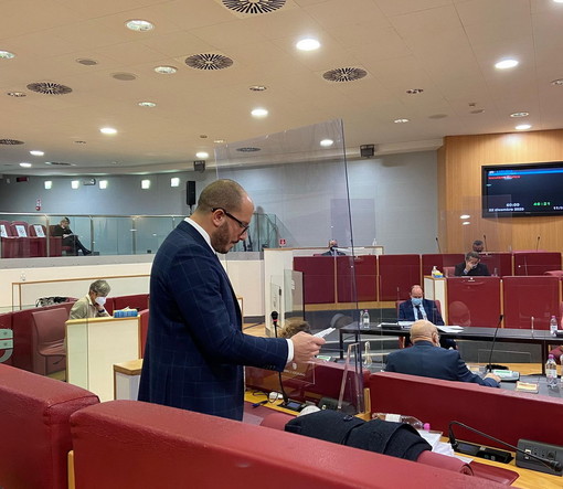 Enrico Ioculano in consiglio regionale Enrico Ioculano in consiglio regionale