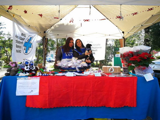 Arma di Taggia: al "Natale a Villa Boselli" anche il banchetto dell'Enpa