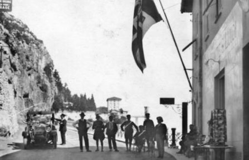 Orizzonti di speranza, ebrei al confine alla fine degli anni Trenta, il racconto di Pierluigi Casalino Orizzonti di speranza, ebrei al confine alla fine degli anni Trenta, il racconto di Pierluigi Casalino