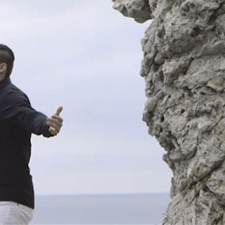 Diano Marina: domani sul molo delle tartarughe il giovane tenore Davide Pastorino