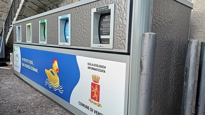 Ventimiglia, in arrivo 15 nuove ecoisole informatizzate: cambia la raccolta per seconde case, strutture ricettive e imprese di pulizia Ventimiglia, in arrivo 15 nuove ecoisole informatizzate: cambia la raccolta per seconde case, strutture ricettive e imprese di pulizia