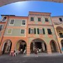 Camporosso rifà la facciata a edificio in piazza Garibaldi, Gibelli: "Intervento di valorizzazione del patrimonio storico locale" (Foto) Camporosso rifà la facciata a edificio in piazza Garibaldi, Gibelli: "Intervento di valorizzazione del patrimonio storico locale" (Foto)