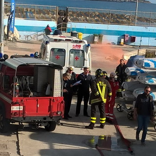Diano Marina: questa mattina, esercitazione semestrale antincendio della Guardia Costiera nel porto di