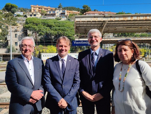 Tavolo istituzionale alla stazione di Ventimiglia: Regione Liguria, Région Sud ed Europa al lavoro per una linea veloce Barcellona-Milano (Foto e video)