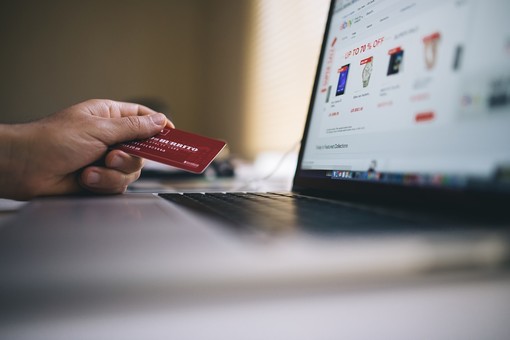 Aprire un e-commerce nel 2021: adempimenti obbligatori e cose da sapere Aprire un e-commerce nel 2021: adempimenti obbligatori e cose da sapere