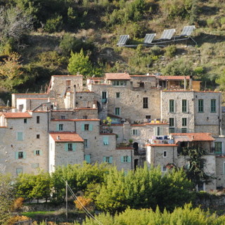 Ventimiglia, pranzo dei soci e simpatizzanti all'eco villaggio di Torri Superiore