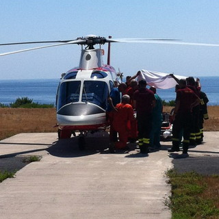 Sanremo: bimbo colto da crisi convulsiva trasportato in elicottero all'ospedale Gaslini di Genova
