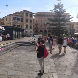 Sanremo: successo per il concerto degli allievi della scuola Progetto Arte a sostegno dell'associazione Oasi Angeli di Pace (foto)