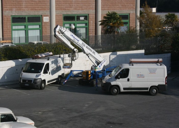 Riparazioni su condotte di acqua calda e carichi fognari e ricerca di eventuali perdite: con l'EdilMarra solo interventi non invasivi e tecnologie di ultima generazione