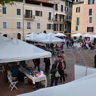 Dolceacqua: tutto pronto per Expo Val Nervia &amp; Carugi in Fiore, il programma completo