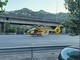 Ventimiglia: scontro auto-moto tra il confine e la barriera sulla A10, mobilitazione di soccorsi e in arrivo l'elicottero Ventimiglia: scontro auto-moto tra il confine e la barriera sulla A10, mobilitazione di soccorsi e in arrivo l'elicottero