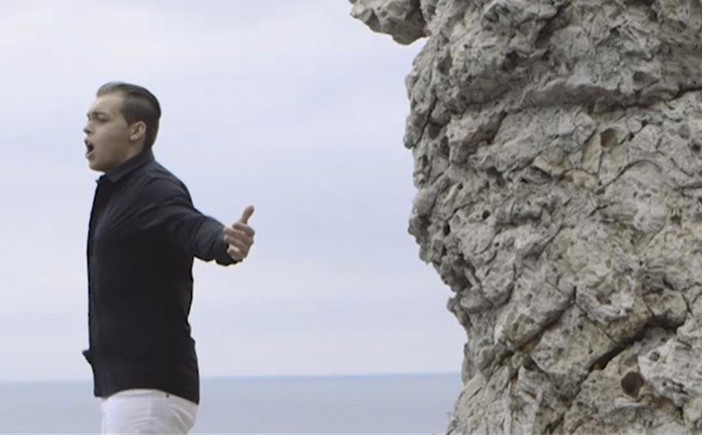 Diano Marina: domani sul molo delle tartarughe il giovane tenore Davide Pastorino