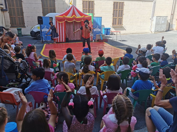 Imperia: festa di fine anno per gli alunni più piccoli dell'Istituto Comprensivo Littardi (foto)