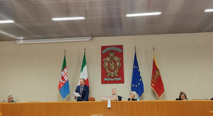Messa in sicurezza dell'impianto sportivo di Peglia, Ventimiglia approva l'aggiornamento al Dup Messa in sicurezza dell'impianto sportivo di Peglia, Ventimiglia approva l'aggiornamento al Dup