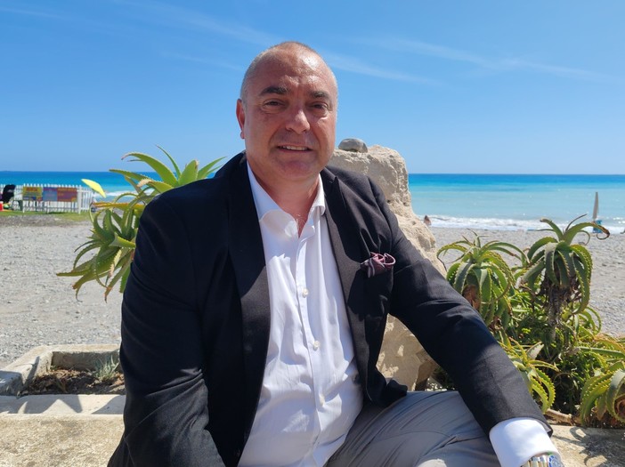 Vallecrosia al Mare, Perri: "Dopo Pasqua si parte con la sistemazione e la pulizia delle spiagge" Vallecrosia al Mare, Perri: "Dopo Pasqua si parte con la sistemazione e la pulizia delle spiagge"