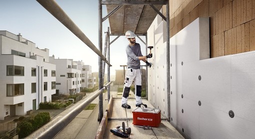 Dal 1963 fischer Italia è al fianco di progettisti, installatori e rivenditori