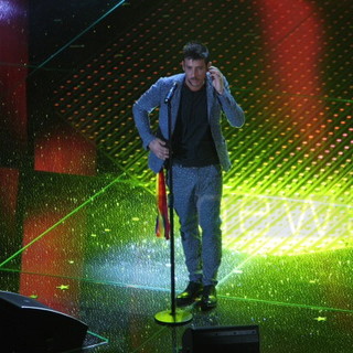 #Sanremo2016: Francesco Gabbani vince il premio Mia Martini per le nuove proposte