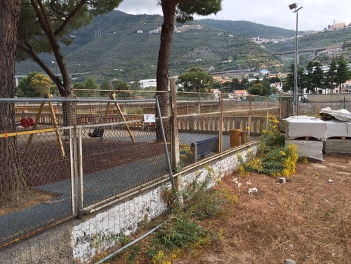 Taggia: sistemazione area dell’ex mercato coperto, Mario Conio "Si è adottata una soluzione indegna!"