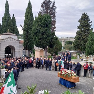 Imperia, commozione al funerale di Vassallo. Orlando: “Fulvio ha interpretato al meglio la tradizione comunista"