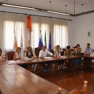 Dolceacqua: firmato il Protocollo d’Intesa tra il borgo e il villaggio russo di Vyatskoye (Foto e Video)