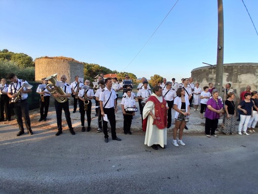 Ventimiglia, santa messa e processione: festa patronale a San Lorenzo Ventimiglia, santa messa e processione: festa patronale a San Lorenzo