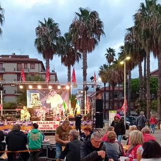 ‘Mettiamo il turismo sotto sopra’, ecco lo slogan della FILCAMS CGIL della provincia di Imperia (foto) ‘Mettiamo il turismo sotto sopra’, ecco lo slogan della FILCAMS CGIL della provincia di Imperia (foto)