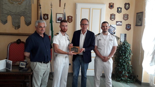 Sanremo: lunedì prossimo per la 'Festa della Marina Militare', approda in porto il cacciamine 'Viareggio' Sanremo: lunedì prossimo per la 'Festa della Marina Militare', approda in porto il cacciamine 'Viareggio'