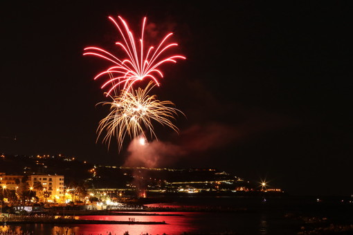Fuochi d’artificio in Musica per la festa del Santo Patrono di Ventimiglia