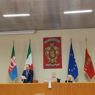 Ventimiglia, accesso agli atti: il nuovo regolamento arriva in Consiglio e accende il dibattito su trasparenza e privacy