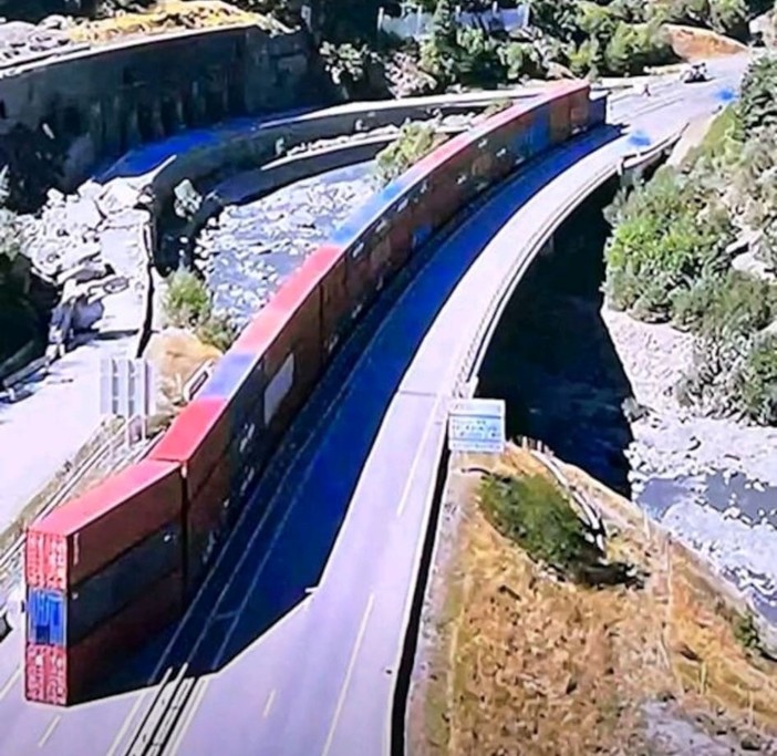 Il Piemonte aspetta ancora la riapertura del tunnel ferroviario del Frejus dopo la frana Il Piemonte aspetta ancora la riapertura del tunnel ferroviario del Frejus dopo la frana