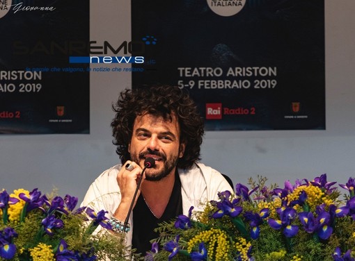 #Sanremo2019, Francesco Renga canta innamorato: &quot;Vivo un incredibile cortocircuito emotivo&quot;